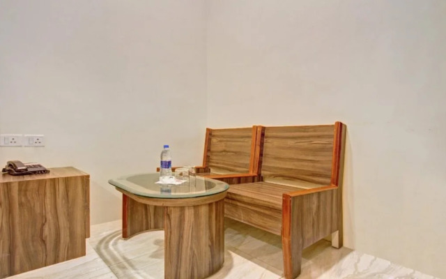 Aar Royal Residency By OYO Rooms