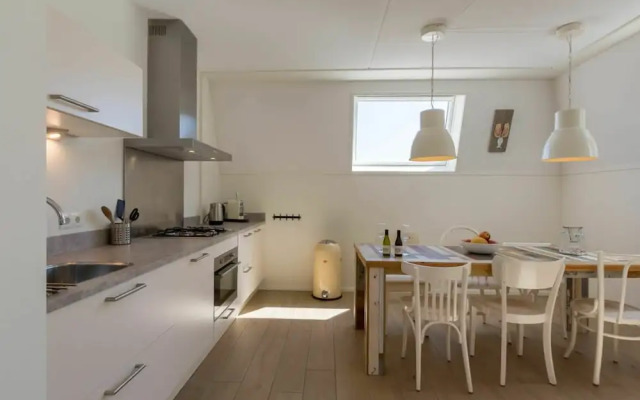 Luxurious Apartment in Koudekerke With Parking