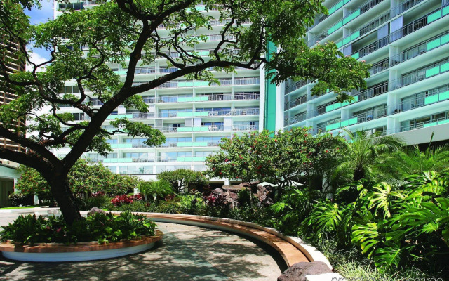 Waikiki Marina Resort at the Ilikai