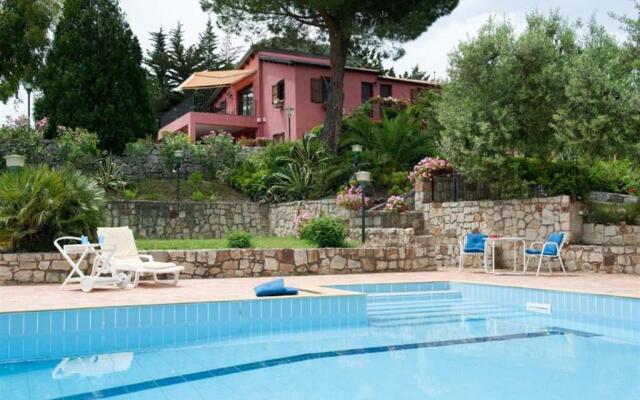 Villa Ivoni 2