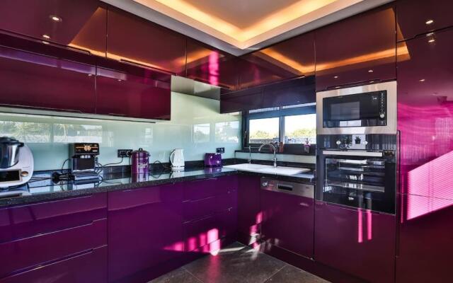 Villa Ayuda Luxury 3 Bed Spa Retreat