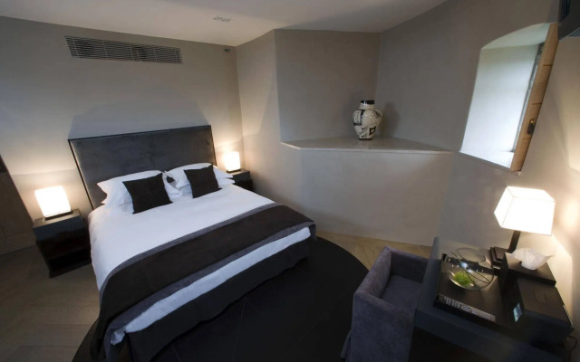 Roch Castle Hotel