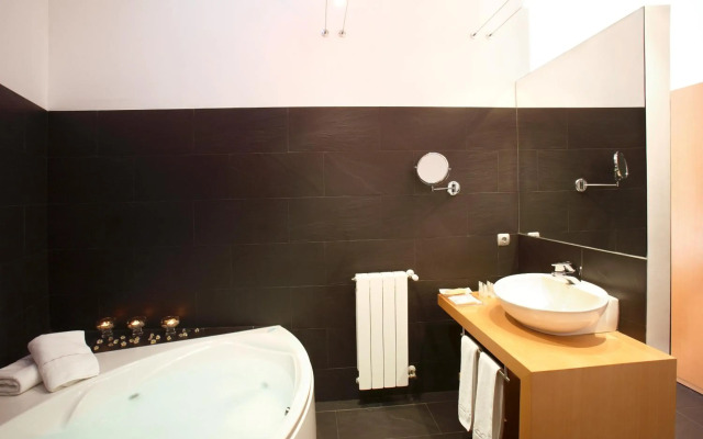 Tierra De Biescas Hotel