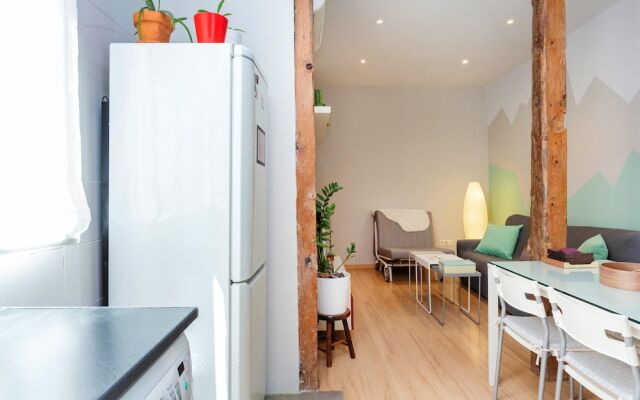 Apartment with 2 Bedrooms in Madrid, with Wifi