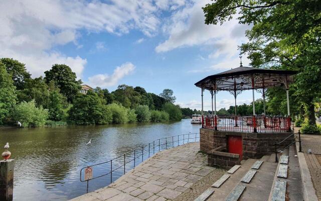 Mercure Chester Abbots Well Hotel