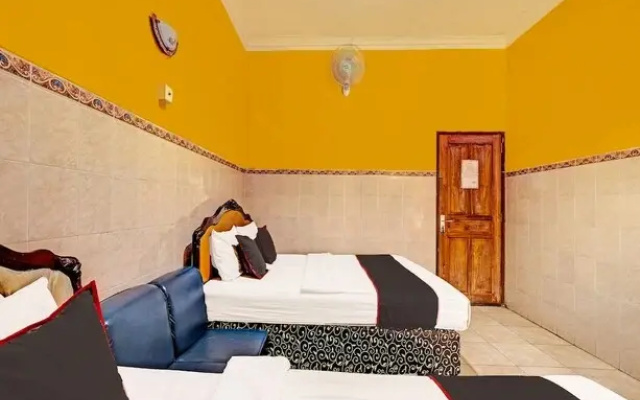 Collection O 91692 Hotel Citra Dewi 3 HillsNearUmbul Sidomukti