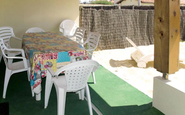 Holiday Home La Chapelle - CON100