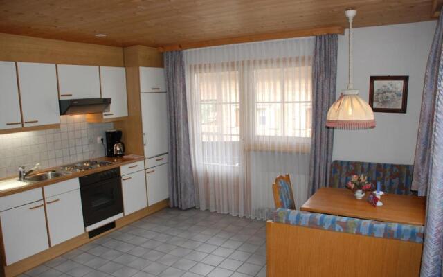 Appartment and Taxi Tirana