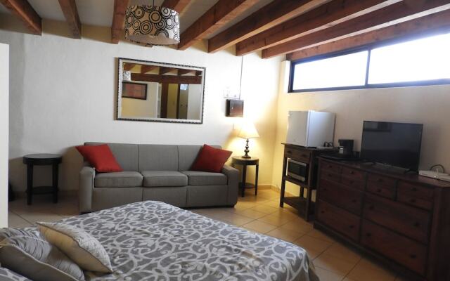 El encanto de Valenciana Studio & garage