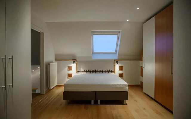 Big and comfortable triplex in Knokke - фото 2