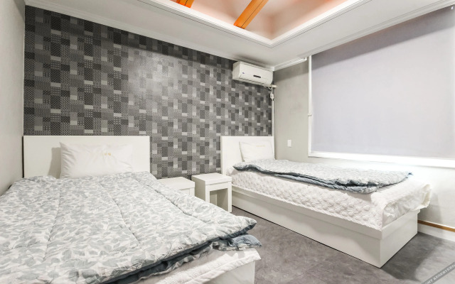 Gwangju Nongseong-dong Crystal