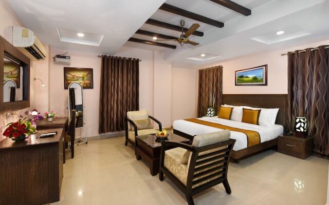 Le Crescent Hotel by Trot