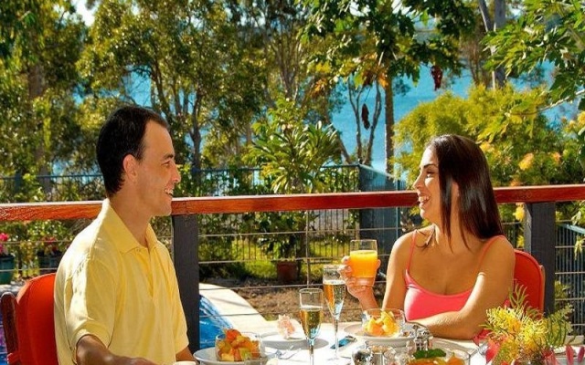 Yarrandabbi Dreaming Boutique B&B – People – Macleay Island