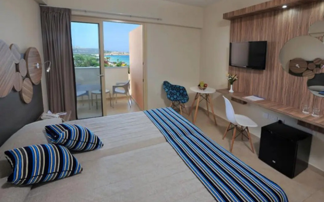 Nelia Beach Hotel & Spa