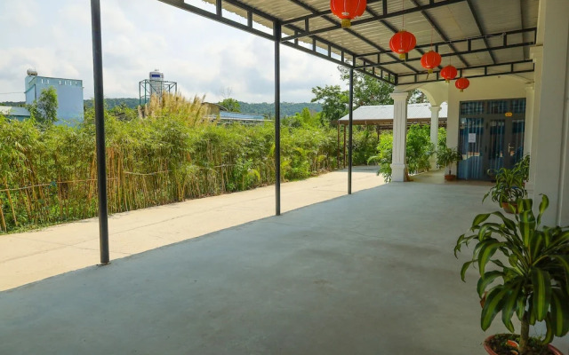 Lily Bungalow