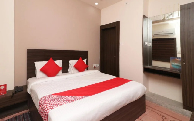Hotel Royal Palace By OYO Rooms