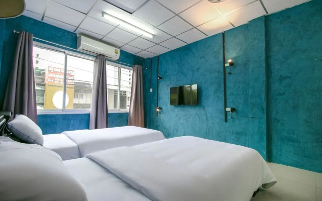 OYO 1158 Thestaycafe Hostel