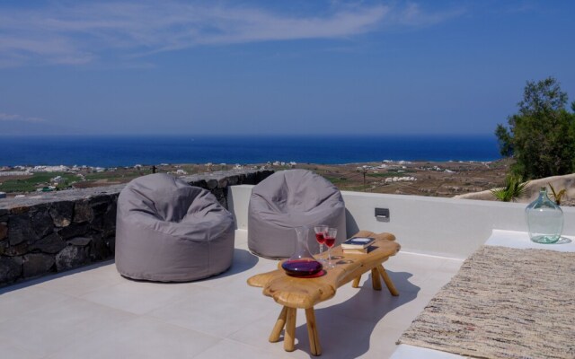 Ryolithos Suites