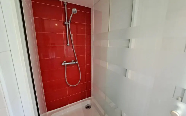 Holiday Home in Hanvec for 5