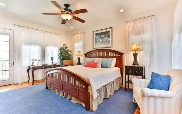 Nautilus 3605 Waverly by RedAwning