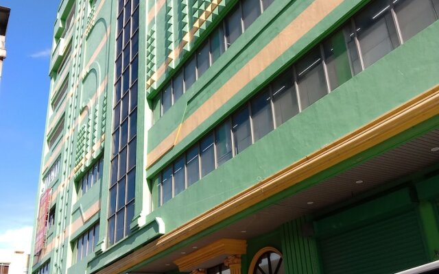 Meaco Royal Hotel- Lucena