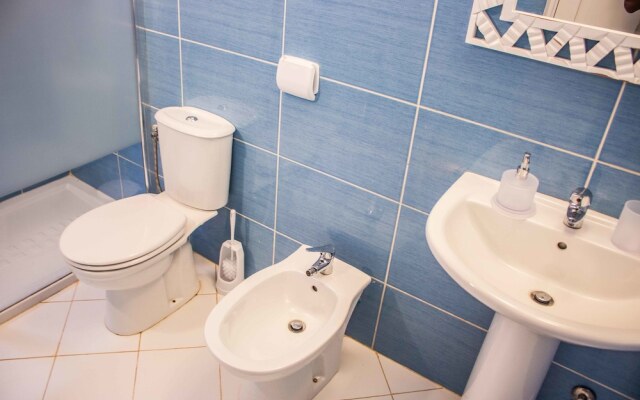 Antonio Sousa Beach 3 Bedroom Apartment