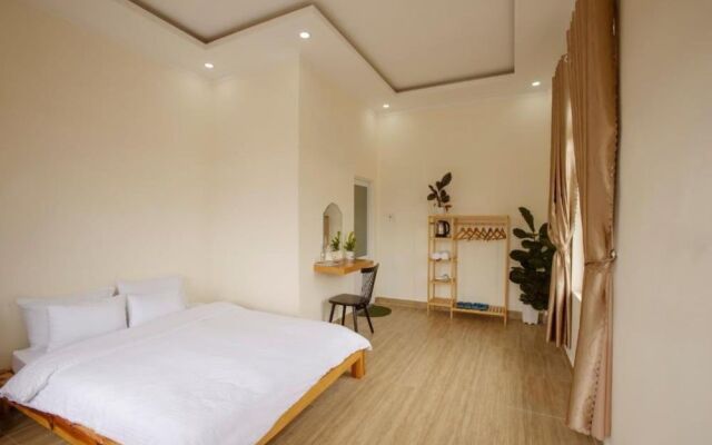 Calais Hotel Villa