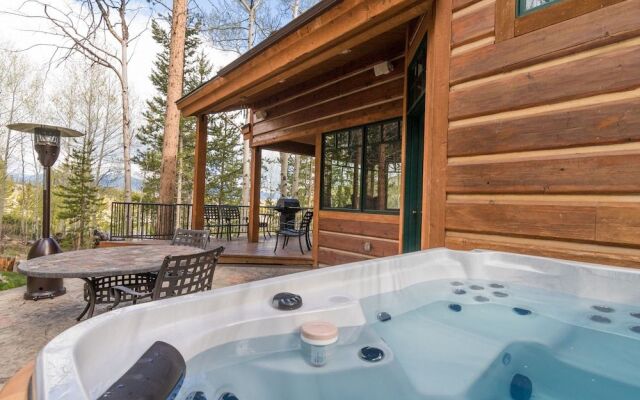 Mountainside Keystone Home by RedAwning