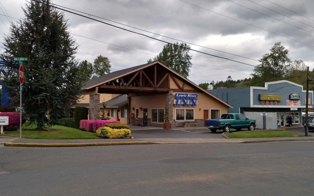 Lewis River Inn