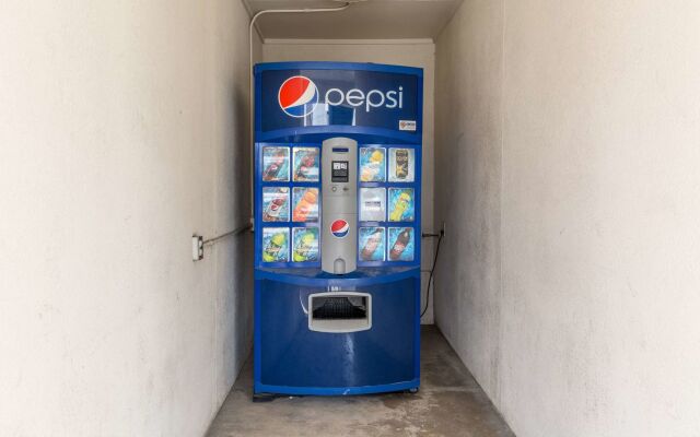 Quality Inn & Suites Port Lavaca near Lighthouse Beach