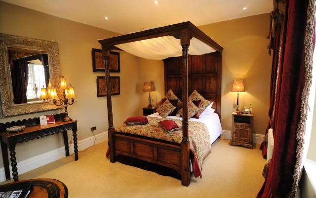 Ye Olde Bell Hotel & Spa