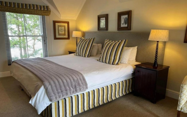 Plumwood Boutique Hotel