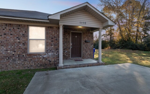 Charming In Conway 3 Bedroom Duplex by Redawning