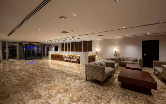 Nova Plaza Crystal Hotel