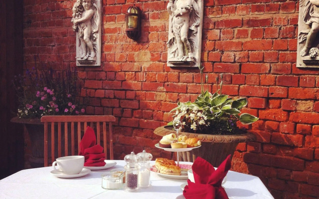 The York Hotel