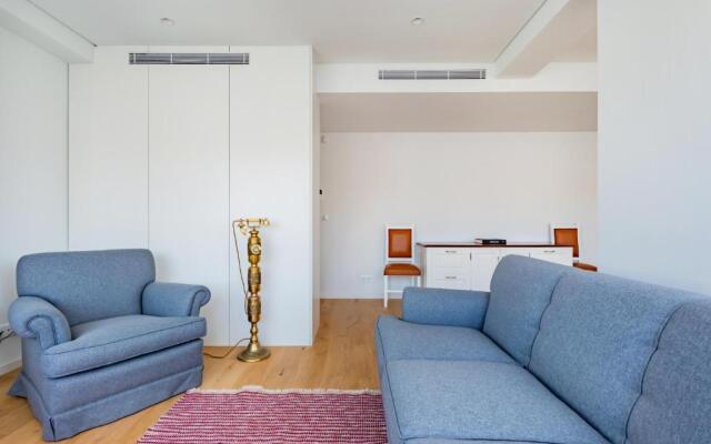 Estrela Modern Flat @ Infante Santo