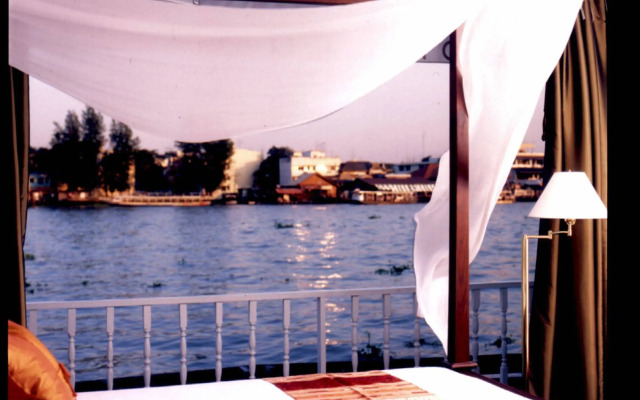 Ibrik Resort by the River