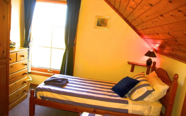 Westrow Lodge Bed & Breakfast