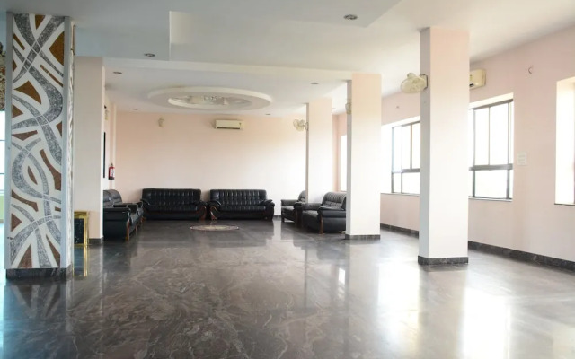 FabExpress Orient Palace