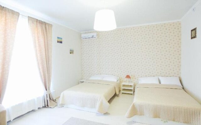 Английский Дом Апарт Отель