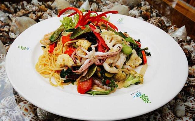 Baan Fern Talay
