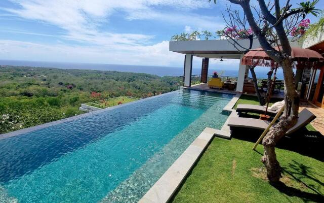 Uluwatu Sunset Hills