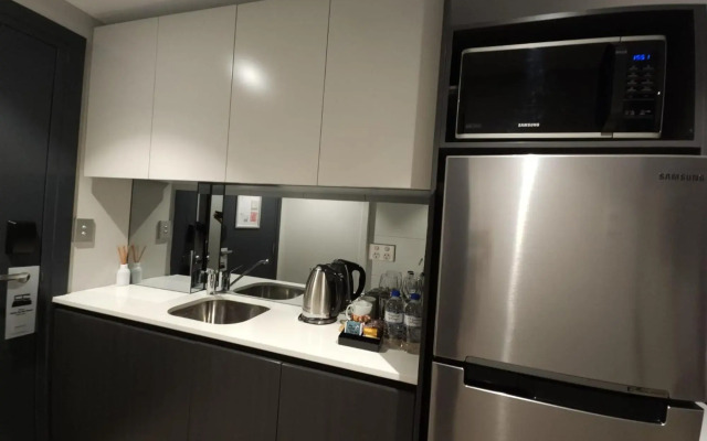 Studio 8 Residences - Adults Only