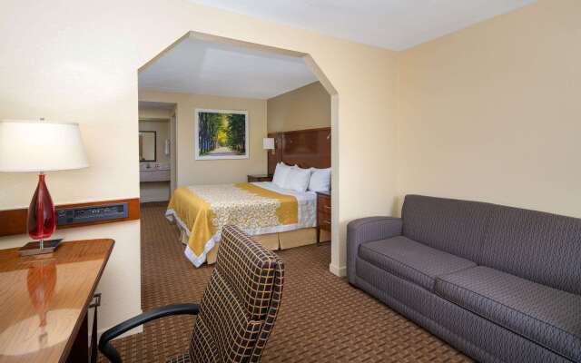 Days Inn by Wyndham Thomaston
