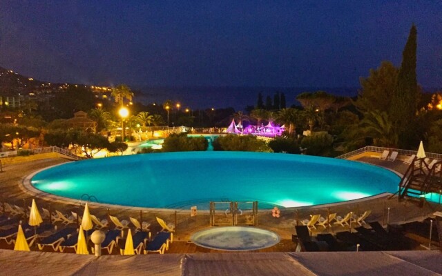 Cap Esterel Appartement climatisé Jardin Clos