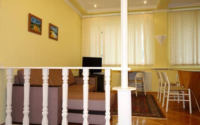 LUXKV Apartment on 2nd Dubrovskaya