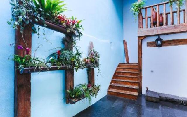 Suites & Apartments Calle Real