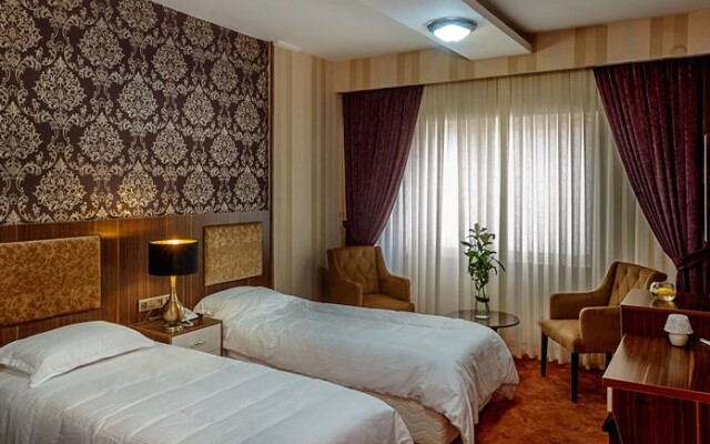 Aramis Hotel