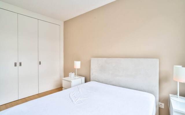 Charming 3 Room Apartment - Paris