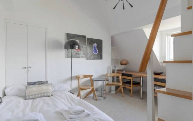 Compact & Light Studio Flat - Ladbroke Grove